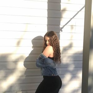 Meet your Posher, Abigail